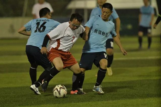 中超冷门！上海海港2-3不敌辽宁铁人，穆斯卡特直指专注力问题